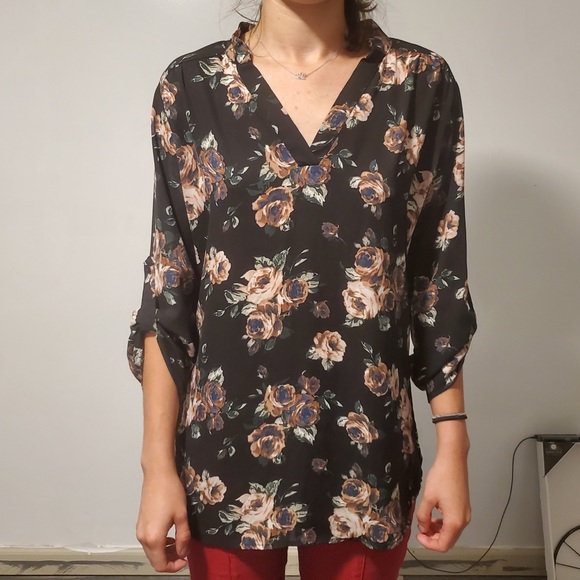 Flower patterned half-button down - Picture 4 of 7